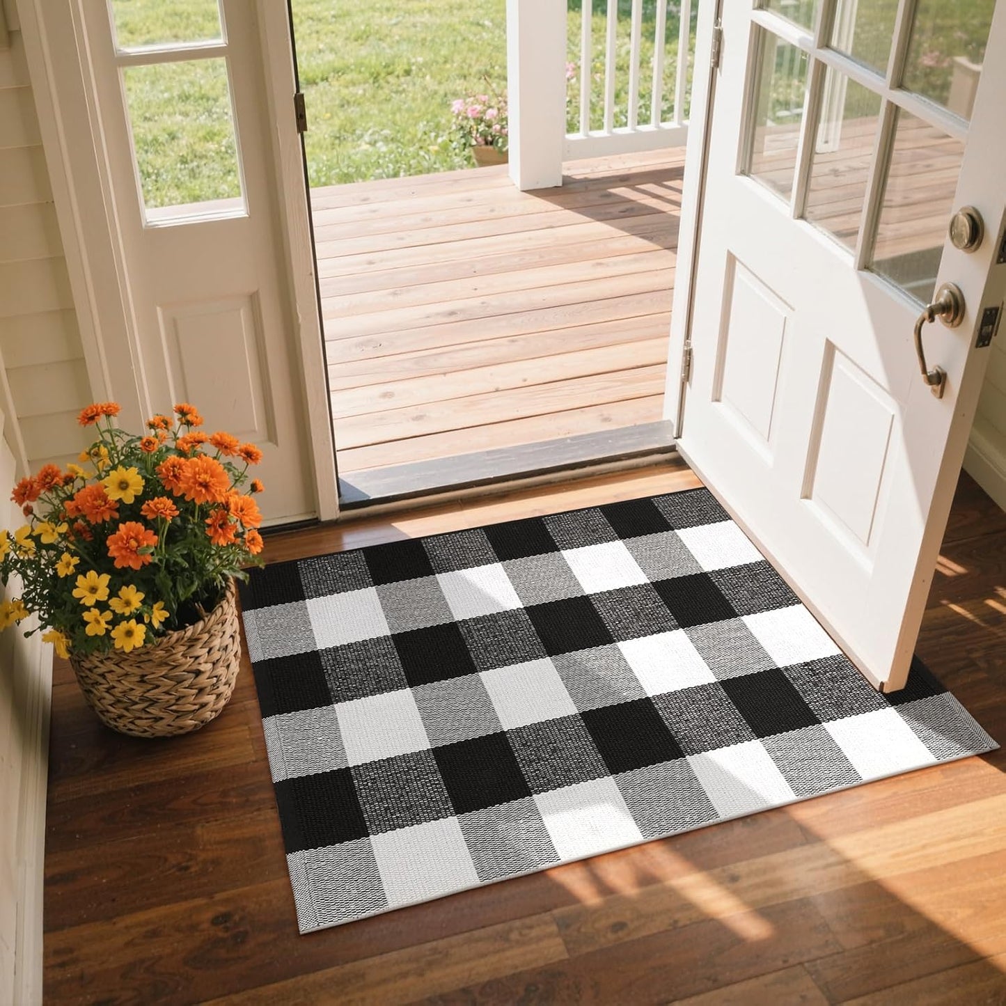 Buffalo Plaid Front Porch Rug, Small Black White 2X3 Outdoor Door Mat, Washable Woven Checkered Entryway Rugs, Welcome Layered Doormats for Farmhouse Kitchen/Bathroom/Patio
